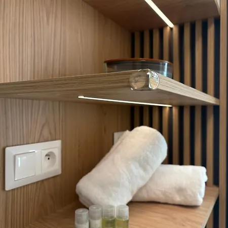 Royal Under The Castle With Ufo View & Free Private Parking Bratislava