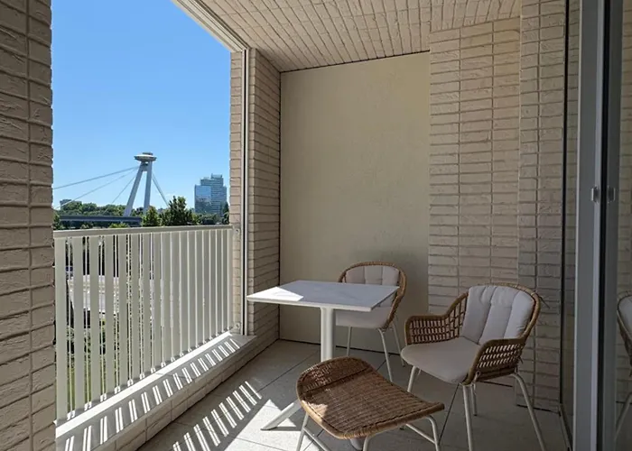 Apartmán Royal Under The Castle With Ufo View & Free Private Parking *