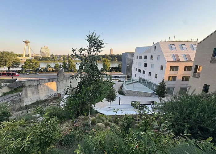 Apartmán Royal Under The Castle With Ufo View & Free Private Parking