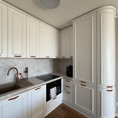 公寓 Royal Under The Castle With Ufo View & Free Private Parking *