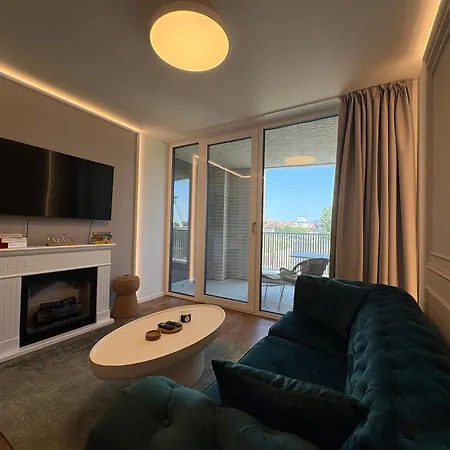 Royal Under The Castle With Ufo View & Free Private Parking